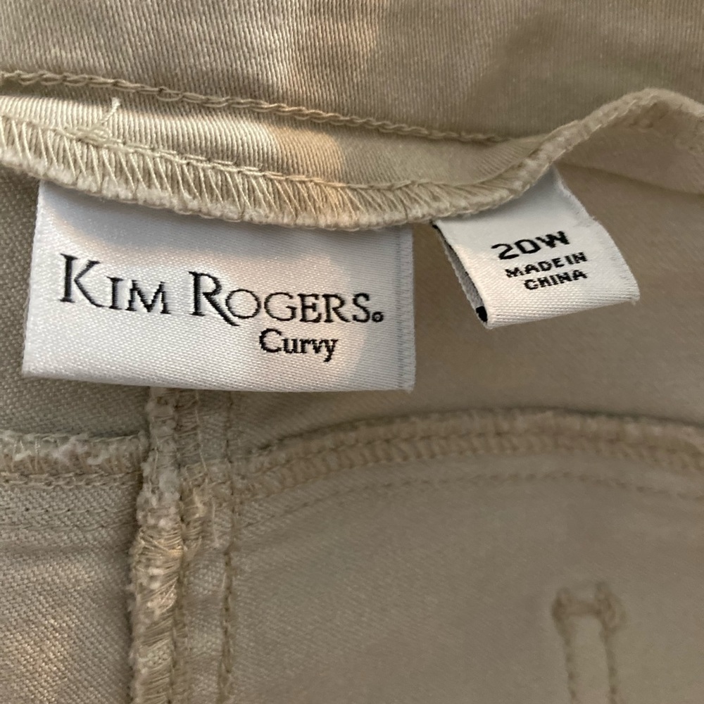 Plus size pair of Capris.